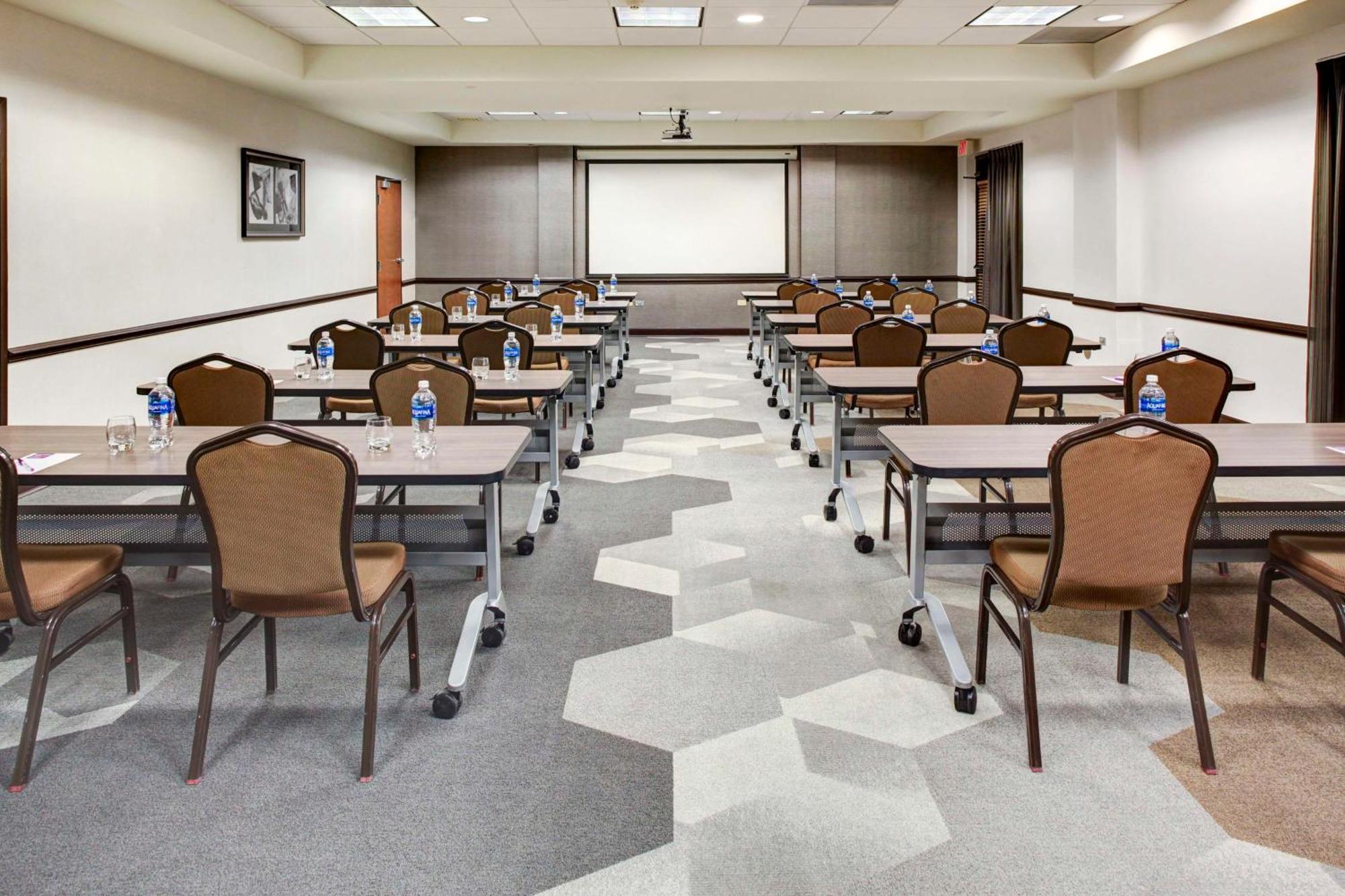 Hyatt Place Tampa Busch Gardens Luaran gambar